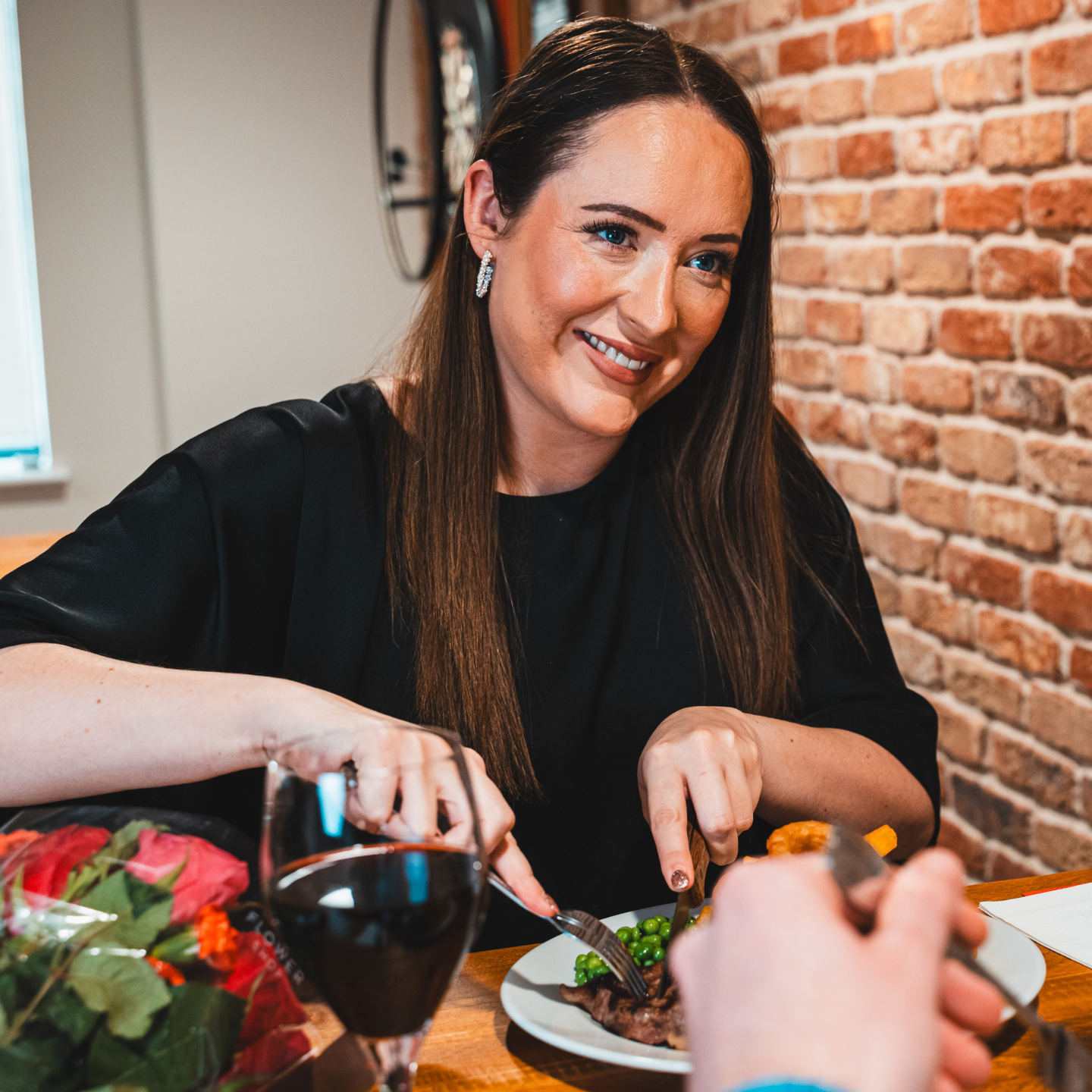 Valentine’s Weekend Dining & Treat Menu at The White Hart in Newmarket